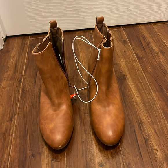 Joe Fresh new w tags brown boots - Picture 1 of 2